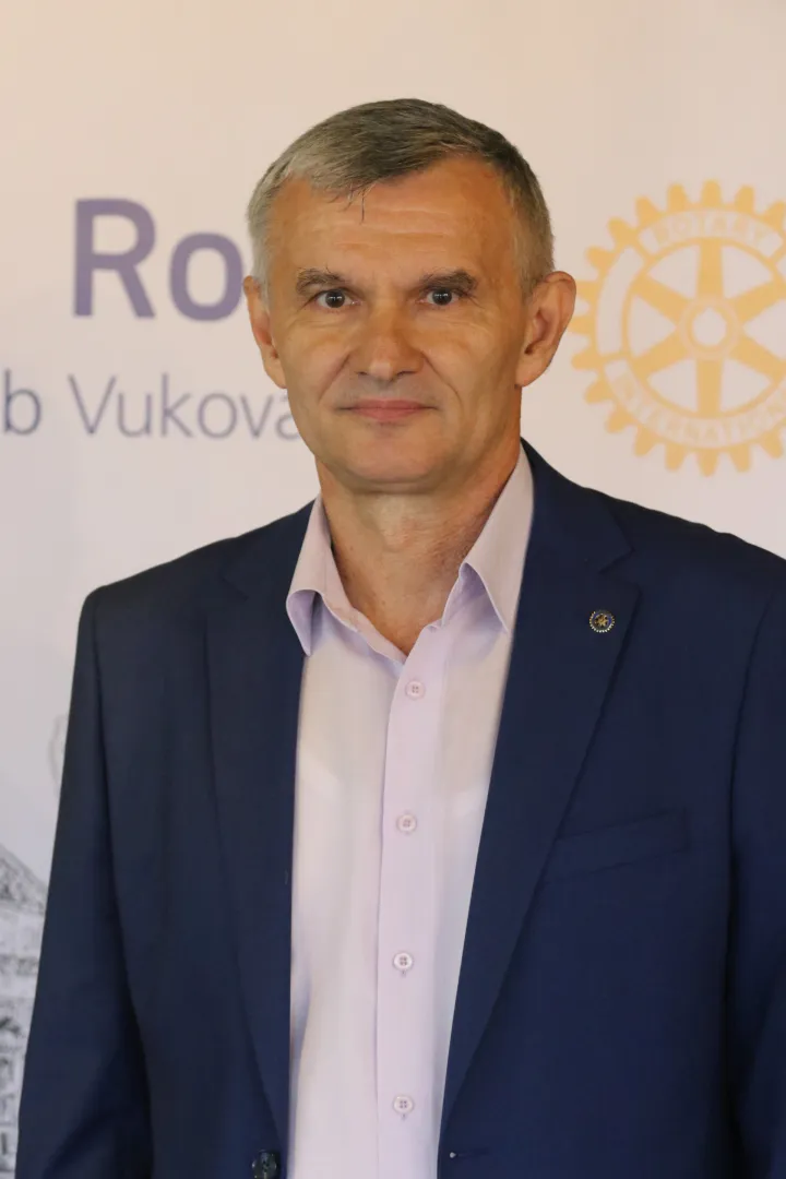 Osijek, 07.05. 2026, Zoo hotel. Pet Rotary klubova se udružilo u humanitarne svrhe. Humanitarna večera, zabavni program, aukcija. Pavo Đanić.snimio GOJKO MITIĆ