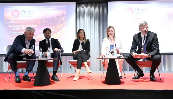 07.05.2036. Zagreb - Poslovni forum Udruge Prsten Nedovoljno iskoristeni kapital Hrvatske, Kako mirovinski fondovi mogu snaznije ulagati u hrvatsko gospodarstvo. Tomislav Coric, Marko Pipunic, Rosa Maric, Martina Veric, Tomislav Kesic Photo: Marko Lukunic/PIXSELL