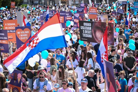 09.05.2026., Zagreb - Manifestacija Hod za zivot ove godine odrzava se pod geslom "Prvi korak je zakon! Zivot je dar, zastitimo ga pravednim zakonom!". Photo: Marko Lukunic/PIXSELL