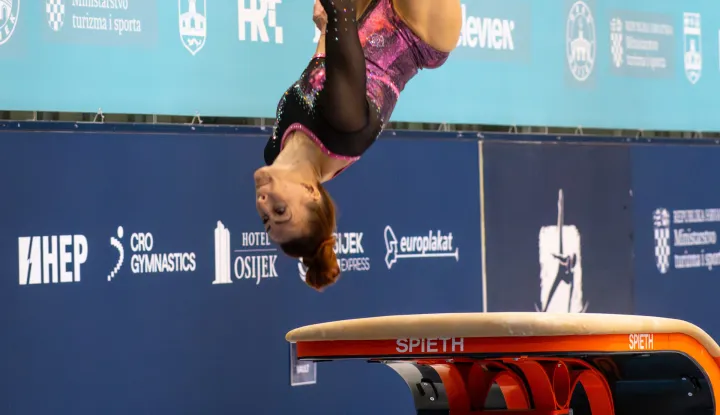 Osijek, 9. 4. 2026., DOBRO World Cup - kvalifikacije, Dvorana Gradski vrtTijana Korent; Dobro World Cup; gimnastika; sport; sporta&scaron;i; svjetski kup; gimnastičari; natjecatelji; kvalifikacije