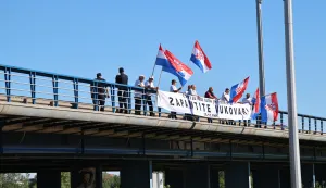 Zagreb, 09.05.2026 - Jedan od prosvjeda protiv 12. Trnjanskih kresova, proslave Dana oslobo?enja Zagreba od fa?izma. foto HINA/ Dario GRZELJ/ ik 