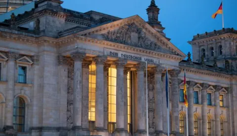 14 June 2021, Berlin: The light is still on in the Reichstag building. On 26 September 2021, the Germans will elect a new Bundestag - on Friday, 18 June 2021, there are exactly 100 days to go. (to the dpa topic package) Photo: Felix Schr&ouml;der/dpa /DPA/PIXSELL