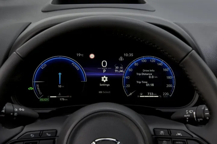 Mazda2 Hybrid
