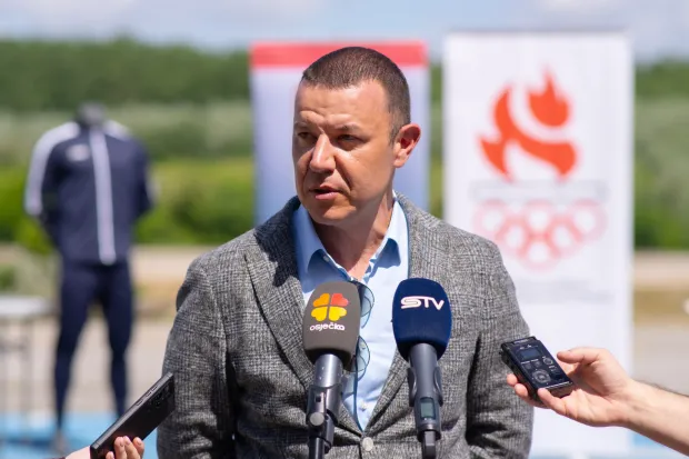 Osijek, 11. 5. 2026., Podjela sportske opreme, Iktus Boris Popadić; sport; oprema; sportovi; Iktus; sportska oprema; županija; klubovi; sredstva; potpora; sportski klub