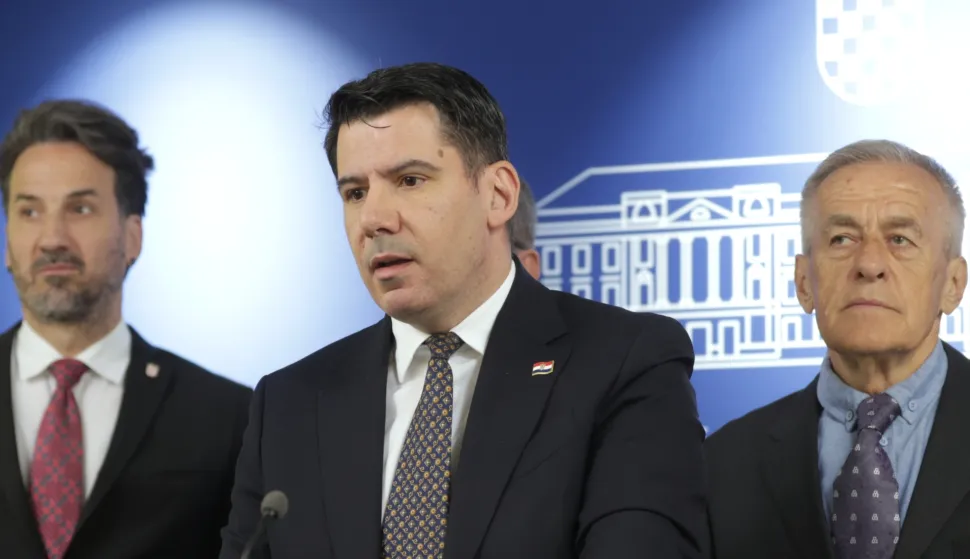 Zagreb,14.05.2026 - Održana je konferencija za medije Kluba zastupnika Mosta na temu"Za&scaron;to nećemo sudjelovati u sramotnom izboru kandidatkinje Mirte Matić za predsjednicu Vrhovnog suda".Na slici Nikola Grmoja. Foto HINA/Tomislav Pavlek/tp