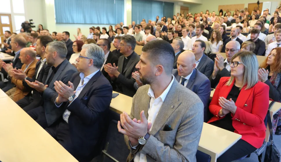 Osijek, 15. 05. 2026, FERIT Osijek, Dan Fakulteta, 48. godi&scaron;njica. svečana sjednica i dodjela priznanja...snimio GOJKO MITIĆ