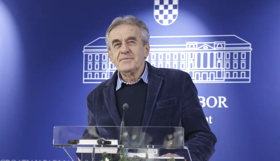 Zagreb, 11.12.2025.- Hrvatski sabor, konferencija za medije zastupnika Josipa Jurčevića na temu "Kuda idu zabranitelji i kr&scaron;itelji Ustava u Republici Hrvatskoj?". Na fotografiji Josip Jurčević.foto HINA/ Admir BULJUBA&Scaron;IĆ/ abu