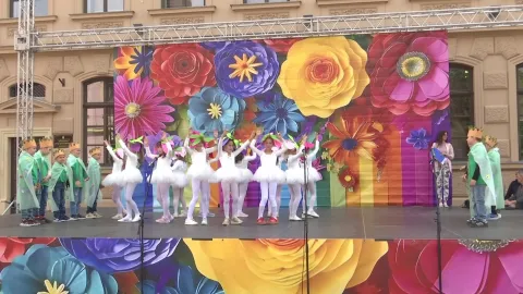 Cvjetni korzo u Vinkovcima