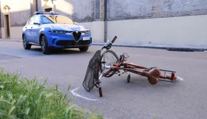 Police work on the scene after a driver injured seven people, two of them badly, when he drove on a sidewalk in Modena on May 16, 2026. (Photo by GIORGIA BASSOLI/AFP)/Italy OUT/----IMAGE RESTRICTED TO EDITORIAL USE - STRICTLY NO COMMERCIAL USE-----