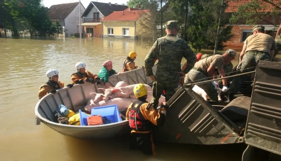 Akcija HGSS-a u poplavama