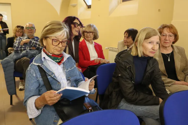 Osijek, 19. 05. 2026, Klub knjižare Nova. Promocija knjige Dubravke Miljković, "Djed i baka u živaotu unuka - Unuci u životu djeda i bake".snimio GOJKO MITIĆ
