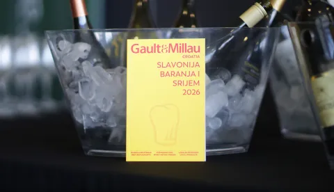 Osijek, 19. 05. 2026., Hotel Osijek, Gault & Millau, vodič, gastronomski vodič, dodjela nagrada, plakete, nagradeSNIMIO BRUNO JOBST