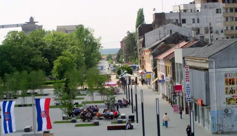 Sredi&scaron;nji trg Beli Manastir