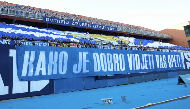 Zagreb, 23.05.2026 - Utakmica posljednjeg, 36. kola HNL-a Dinamo - Lokomotiva. Na slici navijači Dinama, BBB, na sjevernoj tribini Maksimira, razvili su koreografiju.foto HINA/ Damir SENČAR/ ds