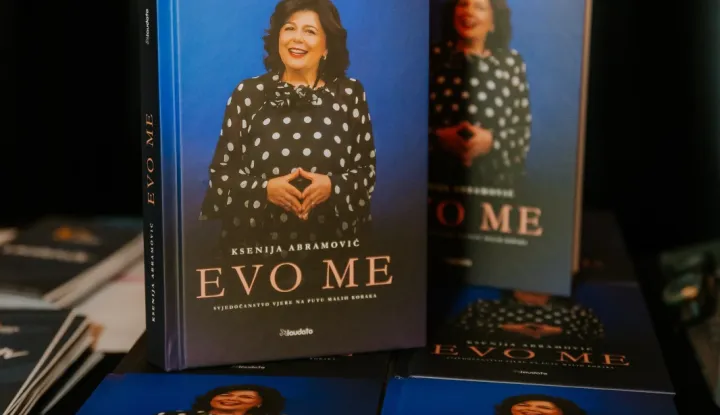 MAGAZIN KJANA KSEENIJA ABRAMOVIC