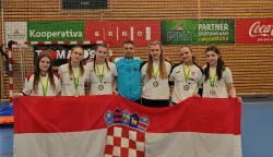 Zara Petrović srebrna, Anja Falamić brončana u Brnu za hrvatsku U-17 reprezentaciju