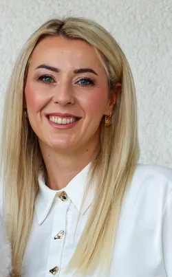 MAGAZIN Monika Komu&scaron;anac, izv. prof. dr. sc.Odsjek za demografiju i hrvatsko iseljeni&scaron;tvoPročelnica Odsjeka za demografiju i hrvatsko iseljeni&scaron;tvoSveučili&scaron;te u ZagrebuFakultet hrvatskih studija