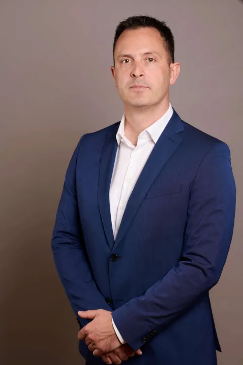 MAGAZINĐIzv. prof. dr. sc. Marin StrmotaKatedra za demografijuEkonomski fakultet Sveučili&scaron;ta u Zagrebu 