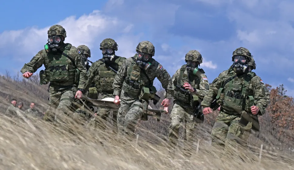 Gardijska mehanizirana brigada zaključila ciklus vojničkih natjecanjaGardijska mehanizirana brigada (GMBR) Hrvatske kopnene vojske (HKoV) zaključila je trodnevni ciklus vojničkih natjecanja u kojima je sudjelovalo vi&scaron;e od 160 njezinih pripadnica i pripadnika| Foto: MORH/ T.Brandt