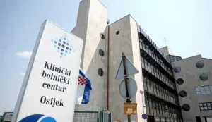 snimio Davor KIBEL,Osijek, 11.07.2013. KBC, Klinički bolnički centar Osijek, bolnica, zapadni ulaz