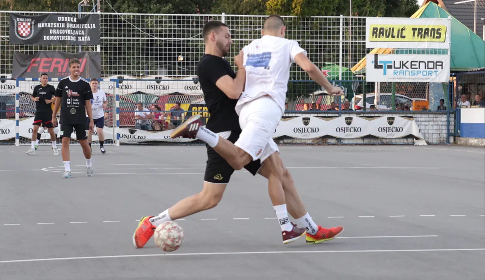 Osijek, 25. 06. 2025., Olimpija, 3KP, Tri kornera penal, malonogometni turnir, DGO - Ravlić transSNIMIO BRUNO JOBST