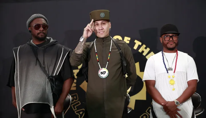 epa06953677 The members of the US music band The Black Eyed Peas, Will.i.am (L), Taboo (C) and Apl.de.ap (R) deliver a press conference at the Pepsi Center, in Mexico City, Mexico, 16 August 2018. The band is in Mexico City to perform a concert. EPA/JosA&Scaron; MA&Scaron;ndez