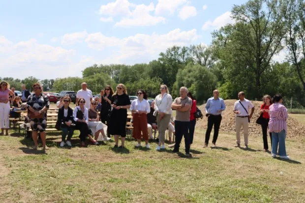 Bilje postaje regionalno sredi&scaron;te za razvoj suvremenog pčelarstva: Novi projekti za za&scaron;titu pčela i prilagodbu klimatskim promjenama