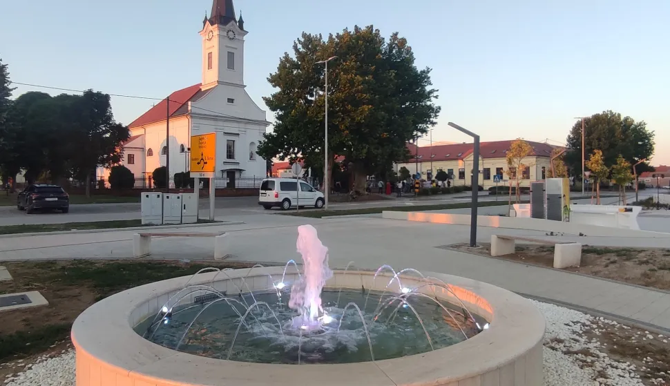 U centru Babine Grede, kolovoz 2025.snimila Marija Le&scaron;ić Omerović