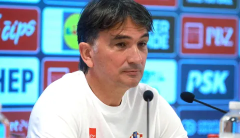 Rijeka, 06.06.2026. - Zadnjeg dana priprema Hrvatske nogometne reprezentacije za Svjetsko nogometno prvenstvo 2026 na stadionu Rujevica u Rijeci selektor reprezentacije Zlatko Dalić i reprezentativac Josip Stani&scaron;ić održali su konferenciju za medije. Na fotografiji Zlatko Dalić. foto HINA/ Miljenko KLEPAC/ mk