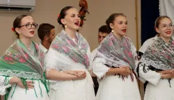 BENIČANCIU Mjesnom domu u Beničancima održana je jubilarna, 20. smotra folklora "Igra kolo na sokaku".lipanj 2026.