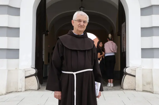 Osijek, 13. 06. 2026., Tvrđa, crkva sv. Križa, Antunovo, Venancije Mihaljević - gvardijan SNIMIO BRUNO JOBST