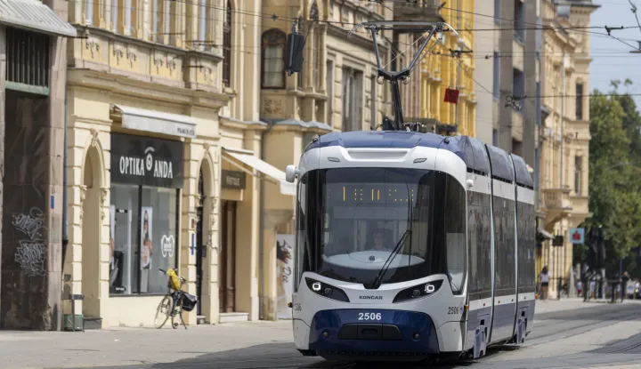 21.08.2025., Osijek - Novi niskopodni tramvaj proizveden u Koncaru. Photo: Davor Javorovic/PIXSELL