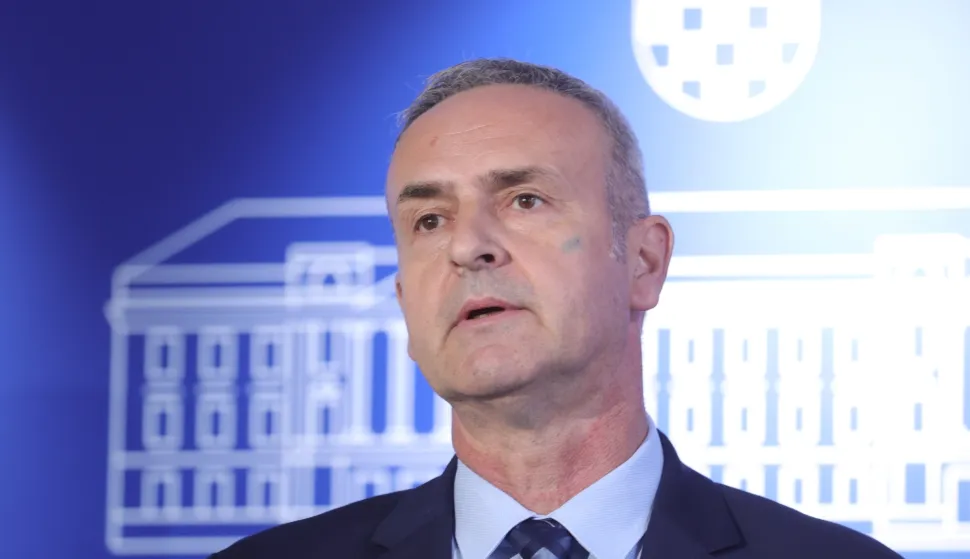 Zagreb,10.06.2026 - Saborski zastupnici HDZ-a Ivan Malenica,Krunoslav Katičić i Nikola Mažar dali su izjavu za medije.Foto HINA/Tomislav Pavlek/tp