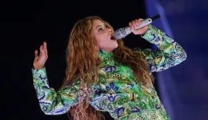 FILE PHOTO: Shakira performs during an open concert at the Copacabana beach in Rio de Janeiro, Brazil May 2, 2026. REUTERS/Ricardo Moraes/File Photo Photo: RICARDO MORAES/REUTERS