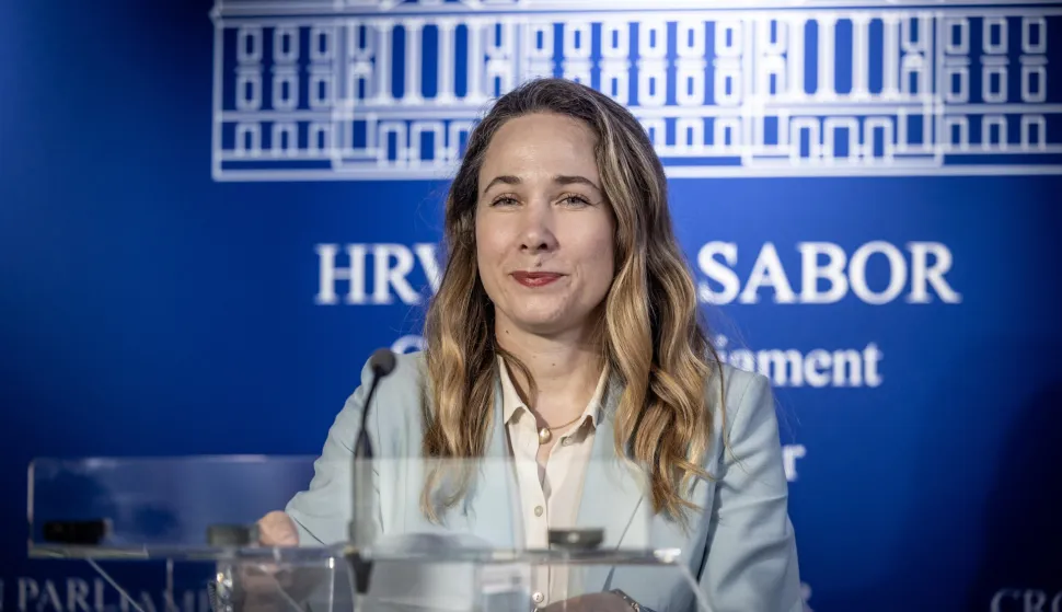 Zagreb, 17.6.2026 - Saborska zastupnica Marija Selak Raspudić (Klub nezavisnih zastupnika) održala je konferenciju za medije s temom "Regulacija dru&scaron;tvenih mreža - &scaron;to čeka Hrvatska?".Foto Hina/ Dario GRZELJ/ dag