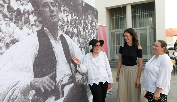 ĐAKOVOU okviru 59. Đakovačkih vezova, u Muzeju Đakov&scaron;tine u četvrtak je otvorena izložba "Čovjek iza glazbe - stvaralački opus Julija Njiko&scaron;a", posvećena tom velikanu slavonske glazbene ba&scaron;tinelipanj 2025.