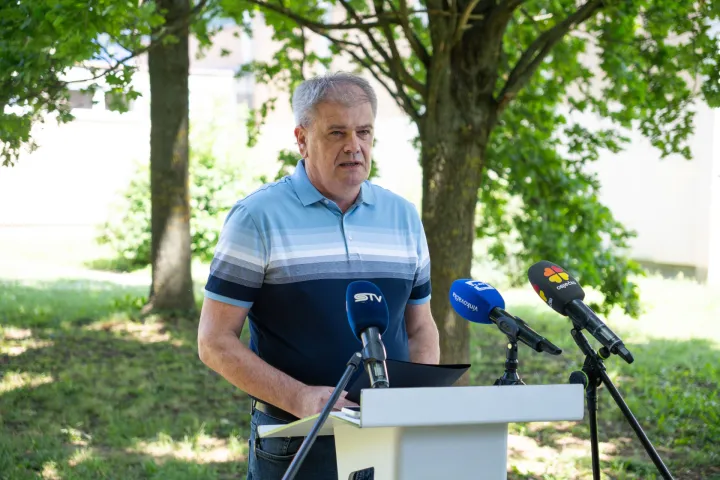 Osijek, 18. 6. 2026., Ugovor O&Scaron; August &Scaron;enoa Dalibor Mihaljević; ugovor; izvođač radova; izgradnja; obnova; sportska dvorana; ulaganje