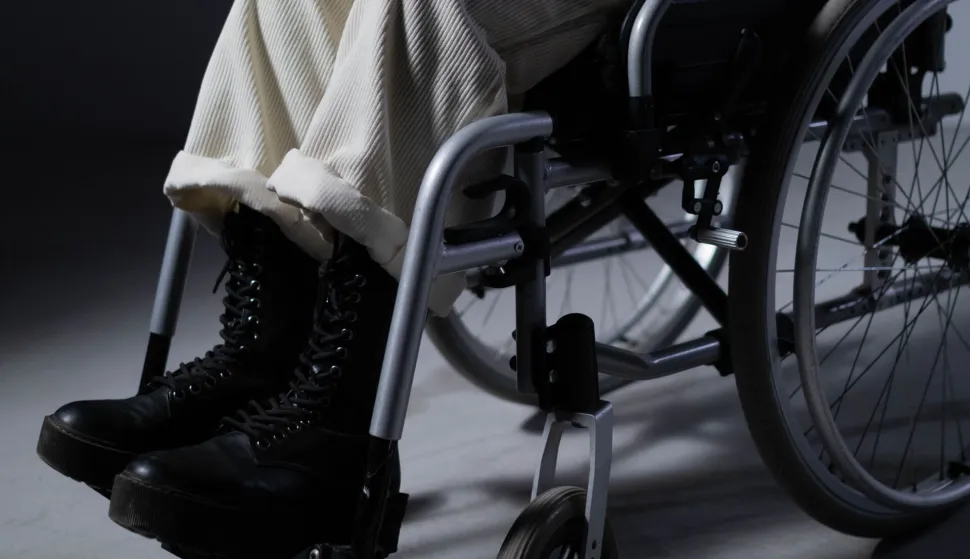 invalid, invalidna osoba, invalidnost
