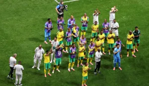 ATLANTA, GEORGIA - JUNE 18: South Africa players applaud fans after the 1-1 draw during the FIFA World Cup 2026 Group A match between Czechia and South Africa at Atlanta Stadium on June 18, 2026 in Atlanta, Georgia. Molly Darlington/Getty Images/AFP (Photo by Molly Darlington/GETTY IMAGES NORTH AMERICA/Getty Images via AFP)
