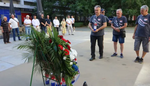 Osijek 29. 06. 2026, Dan GČ Gornji grad, polaganje vijenaca braniteljima i sugrađanima Trg Slobode kod Radijatora i na Tuđmanov spomenik. Svečana sjednica GČ Gornji grad. snimio GOJKO MITIĆ