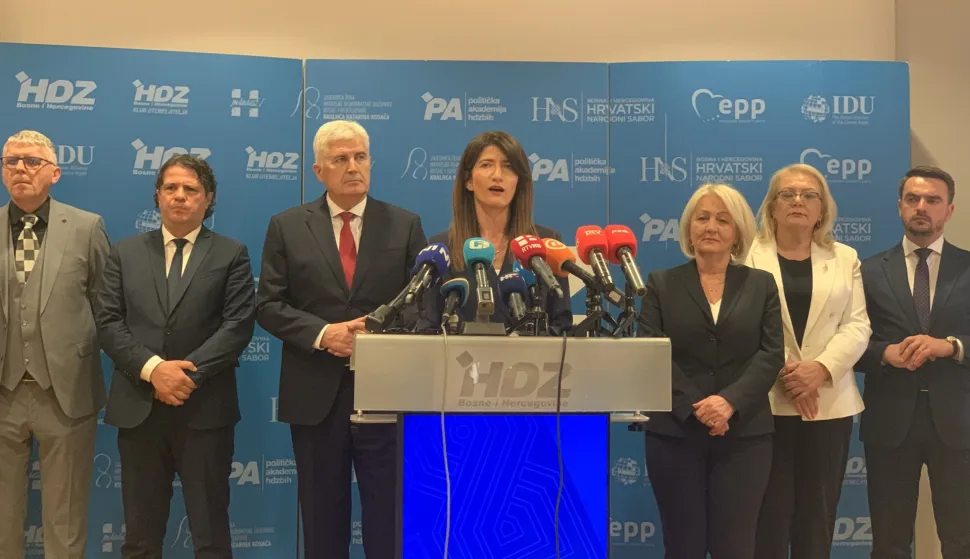 Mostar, 13.04.2026. - HDZ Bosne i Hercegovine potvrdio je u ponedjeljak nakon sjednice stranačkoga vodstva kako će potpredsjednicu Darijana Filipović kandidirati na izborima za hrvatsku članicu Predsjedni&scaron;tva BiH koji će se u listopadu održati u Bosni i Hercegovini. foto HINA/ Zoran KRE&Scaron;IĆ/ tm