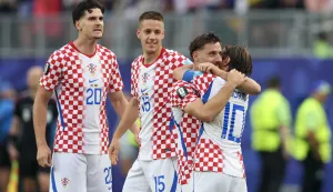 Philadelphia, 28.06.2026 - Utakmica trećeg kola skupine L Svjetskog nogometnog prvenstva Hrvatska - Gana na Lincoln Financial Field stadionu u Philadelphiji. Na slici hrvatski nogometa&scaron;i slave pobjedu, Luka Modrić, Nikola Vla&scaron;ić, Mario Pa&scaron;alić, Igor Matanović.foto HINA/ Daniel KASAP/ ds