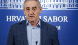 Zagreb, 27.02.2026. - Klub zastupnika Možemo! sazvao je konferenciju za medije na temu: "Mirovine branitelja".&nbsp;Na fotografiji Damir Bakić.foto HINA/ Edvard &Scaron;U&Scaron;AK
