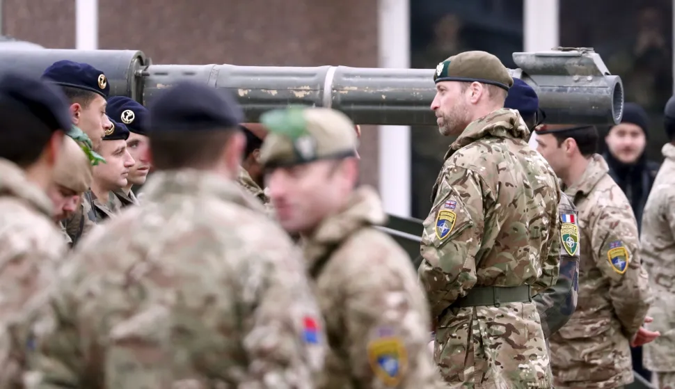 epa11978412 Britain's Prince William, the Prince of Wales (R) meets British troops during his visit to Tapa Army Base, near Tapa, Estonia, 21 March 2025. The Prince of Wales, travelling to Estonia in his role as colonel-in-chief of the Mercian Regiment, met British troops serving as part of NATO allied forces. EPA/TOMS KALNINS