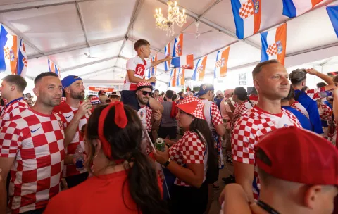 Torongo, 03.07.2026 - Hrvatski navijači u Torontu pred utakmicu 1/16 finala Svjetskog nogometnog prvenstva Portugal - Hrvatska u Torontu.foto HINA/ Tomislav PAVLEK/ ds
