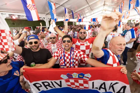 Torongo, 03.07.2026 - Hrvatski navijači u Torontu pred utakmicu 1/16 finala Svjetskog nogometnog prvenstva Portugal - Hrvatska u Torontu.foto HINA/ Tomislav PAVLEK/ ds