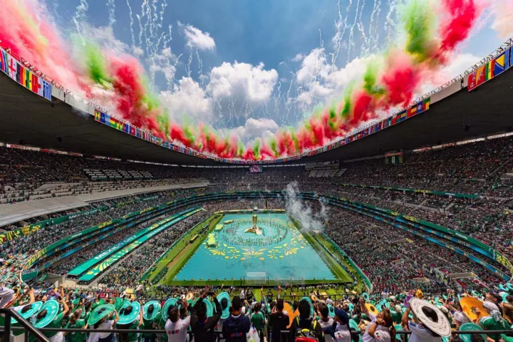 MAGAZIN MEXICO ASTEZA STADIUMFacebook