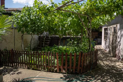 Osijek, 26. 6. 2026., Dragutin Medvedec, produžio vozačku dozvolu u devedeset četvrtoj godini Dragutin Medvedec; vozačka dozvola; starija životna dob; umirovljenik; vozač