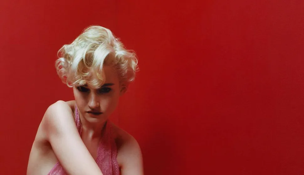 Julia Garner
