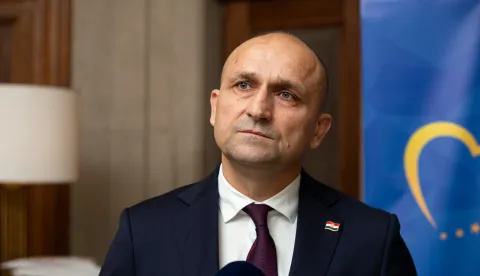 Zagreb, 23.05.2026. Konferencija "Hrvatska i Europa na prekretnici" na kojoj, među ostalima, sudjeluju ministar obrane Ivan Anu&scaron;ić i hrvatski zastupnik u Europskom parlamentu Karlo Ressler.Na fotografiji Ivan Anu&scaron;ić.foto HINA/ Luka &Scaron;ANGULIN/ l&scaron;